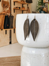 Load image into Gallery viewer, Leaf Earrings