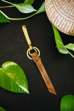 Load image into Gallery viewer, Knot with hook keychain