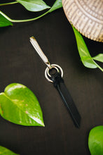Load image into Gallery viewer, Knot with hook keychain